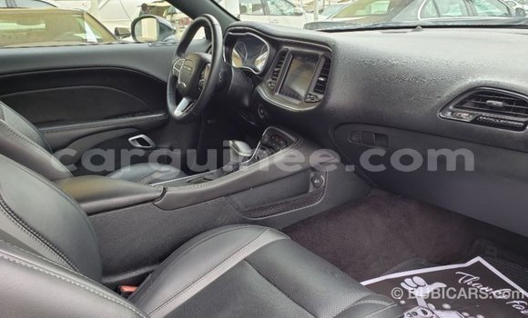 Acheter Import Voiture Dodge Challenger Blanc à Import - Dubai, Conakry Acheter Import Voiture Dodge Challenger Blanc à Import - Dubai, Conakry