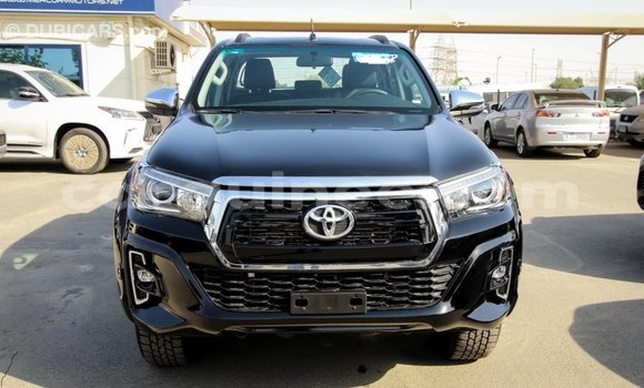 Acheter Import Voiture Toyota Hilux Noir à Import - Dubai, Conakry Acheter Import Voiture Toyota Hilux Noir à Import - Dubai, Conakry
