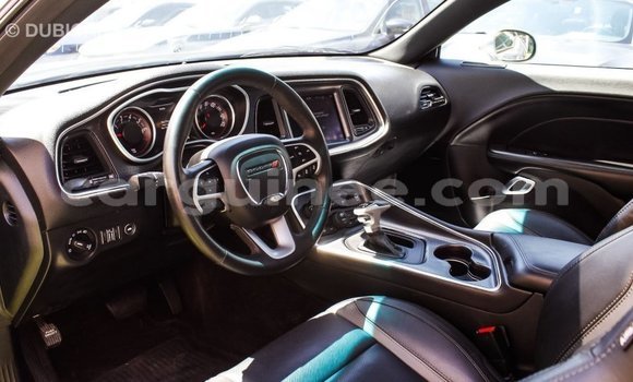 Acheter Import Voiture Dodge Challenger Autre à Import - Dubai, Conakry Acheter Import Voiture Dodge Challenger Autre à Import - Dubai, Conakry