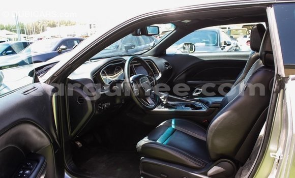 Acheter Import Voiture Dodge Challenger Autre à Import - Dubai, Conakry Acheter Import Voiture Dodge Challenger Autre à Import - Dubai, Conakry