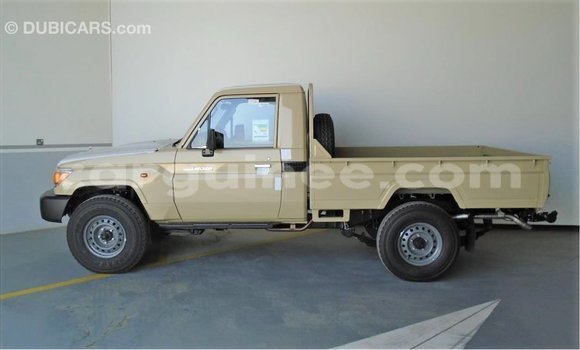 Buy Import Toyota Land Cruiser Beige Car in Import - Dubai in Conakry Buy Import Toyota Land Cruiser Beige Car in Import - Dubai in Conakry
