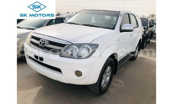 Buy Import Toyota Fortuner White Car in Import - Dubai in Conakry Buy Import Toyota Fortuner White Car in Import - Dubai in Conakry