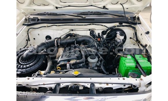 Acheter Import Voiture Toyota Fortuner Blanc à Import - Dubai, Conakry Acheter Import Voiture Toyota Fortuner Blanc à Import - Dubai, Conakry