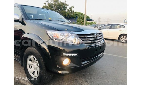 Acheter Import Voiture Toyota Fortuner Noir à Import - Dubai, Conakry Acheter Import Voiture Toyota Fortuner Noir à Import - Dubai, Conakry