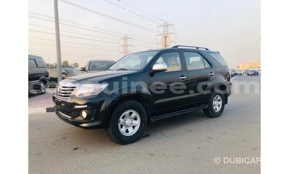 Acheter Import Voiture Toyota Fortuner Noir à Import - Dubai, Conakry Acheter Import Voiture Toyota Fortuner Noir à Import - Dubai, Conakry