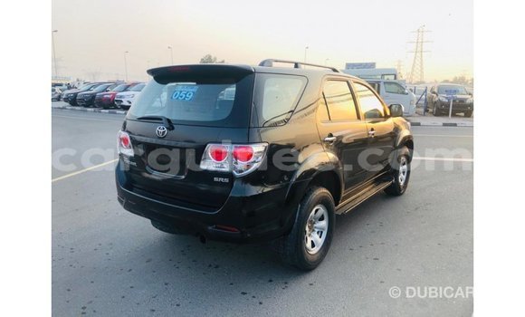 Acheter Import Voiture Toyota Fortuner Noir à Import - Dubai, Conakry Acheter Import Voiture Toyota Fortuner Noir à Import - Dubai, Conakry