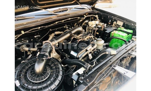 Acheter Import Voiture Toyota Fortuner Noir à Import - Dubai, Conakry Acheter Import Voiture Toyota Fortuner Noir à Import - Dubai, Conakry