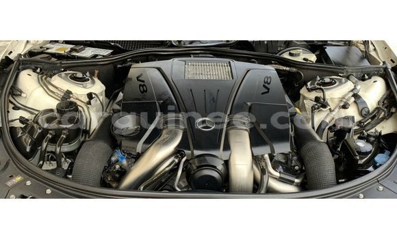 Acheter Import Voiture Mercedes-Benz 190 Blanc à Import - Dubai, Conakry Acheter Import Voiture Mercedes-Benz 190 Blanc à Import - Dubai, Conakry