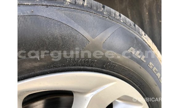 Acheter Import Voiture Hyundai Tucson Rouge à Import - Dubai, Conakry Acheter Import Voiture Hyundai Tucson Rouge à Import - Dubai, Conakry