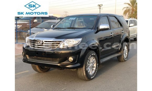 Acheter Import Voiture Toyota Fortuner Noir à Import - Dubai, Conakry Acheter Import Voiture Toyota Fortuner Noir à Import - Dubai, Conakry