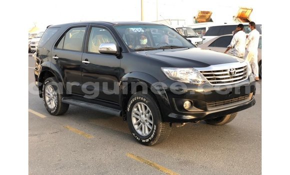 Acheter Import Voiture Toyota Fortuner Noir à Import - Dubai, Conakry Acheter Import Voiture Toyota Fortuner Noir à Import - Dubai, Conakry