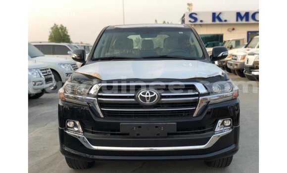 Buy Import Toyota Land Cruiser Black Car in Import - Dubai in Conakry Buy Import Toyota Land Cruiser Black Car in Import - Dubai in Conakry