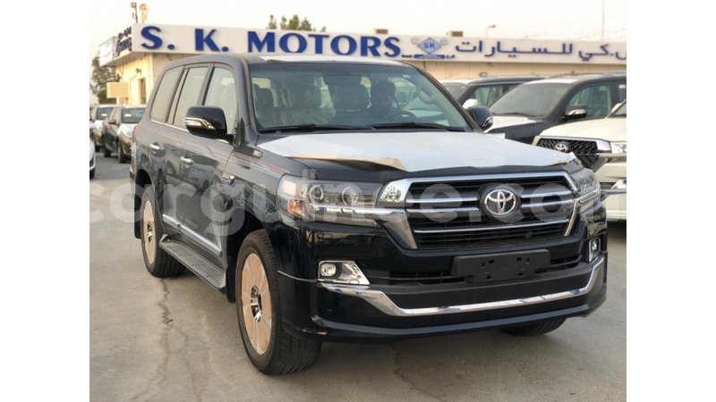 Big with watermark toyota land cruiser conakry import dubai 6297