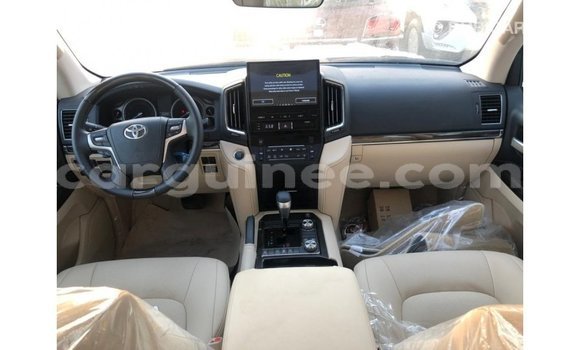 Buy Import Toyota Land Cruiser Black Car in Import - Dubai in Conakry Buy Import Toyota Land Cruiser Black Car in Import - Dubai in Conakry