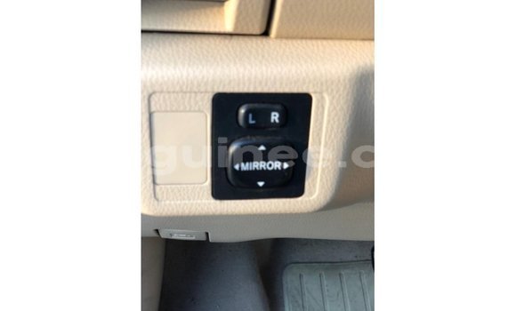 Acheter Import Voiture Toyota Yaris Blanc à Import - Dubai, Conakry Acheter Import Voiture Toyota Yaris Blanc à Import - Dubai, Conakry