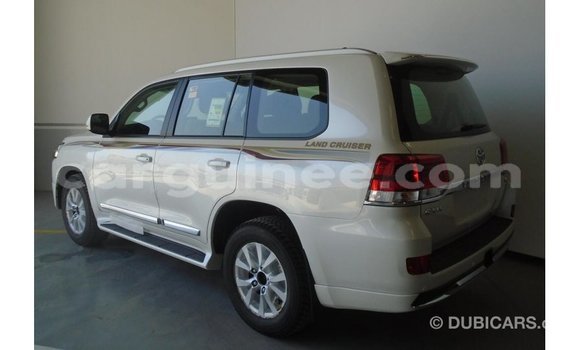 Acheter Import Voiture Toyota Land Cruiser Autre à Import - Dubai, Conakry Acheter Import Voiture Toyota Land Cruiser Autre à Import - Dubai, Conakry
