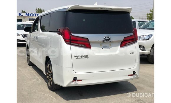 Acheter Import Voiture Toyota Alphard Blanc à Import - Dubai, Conakry Acheter Import Voiture Toyota Alphard Blanc à Import - Dubai, Conakry