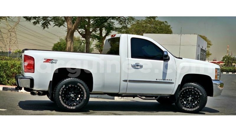 Big with watermark chevrolet silverado conakry import dubai 6320