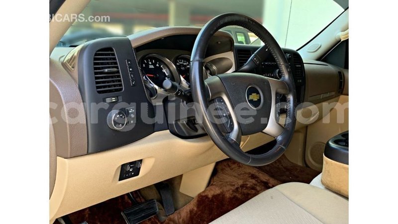 Big with watermark chevrolet silverado conakry import dubai 6320