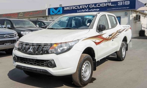 Buy Import Mitsubishi L200 White Car in Import - Dubai in Conakry Buy Import Mitsubishi L200 White Car in Import - Dubai in Conakry