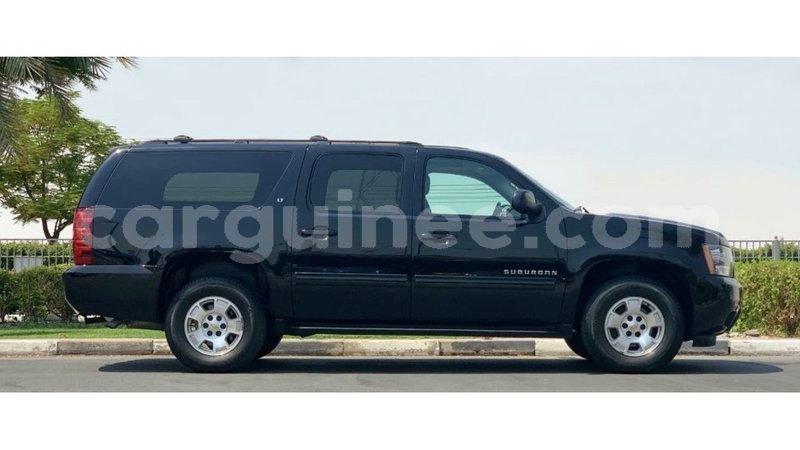 Big with watermark chevrolet suburban conakry import dubai 6329