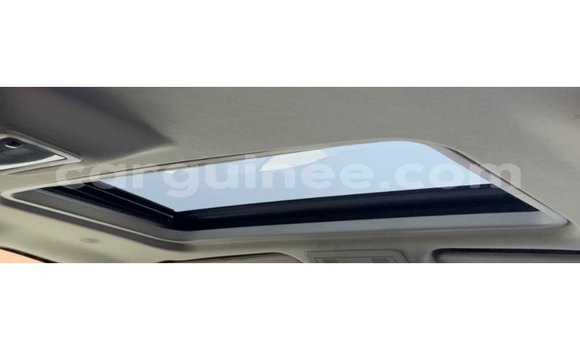 Acheter Import Voiture Chevrolet Suburban Noir à Import - Dubai, Conakry Acheter Import Voiture Chevrolet Suburban Noir à Import - Dubai, Conakry