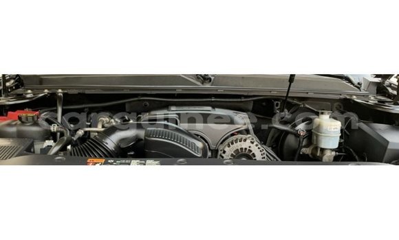 Acheter Import Voiture Chevrolet Suburban Noir à Import - Dubai, Conakry Acheter Import Voiture Chevrolet Suburban Noir à Import - Dubai, Conakry