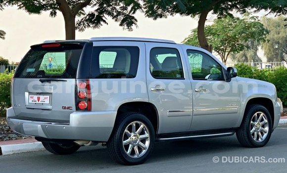 Acheter Import Voiture GMC Yukon Autre à Import - Dubai, Conakry Acheter Import Voiture GMC Yukon Autre à Import - Dubai, Conakry