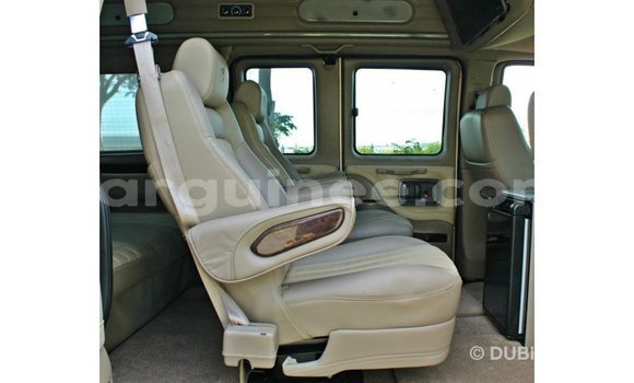 Acheter Import Voiture GMC Acadia Autre à Import - Dubai, Conakry Acheter Import Voiture GMC Acadia Autre à Import - Dubai, Conakry