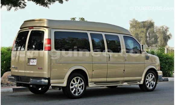 Acheter Import Voiture GMC Acadia Autre à Import - Dubai, Conakry Acheter Import Voiture GMC Acadia Autre à Import - Dubai, Conakry