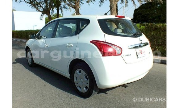 Acheter Import Voiture Nissan Tiida Blanc à Import - Dubai, Conakry Acheter Import Voiture Nissan Tiida Blanc à Import - Dubai, Conakry