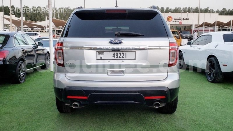 Big with watermark ford explorer conakry import dubai 6356