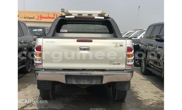 Acheter Import Voiture Toyota Hilux Autre à Import - Dubai, Conakry Acheter Import Voiture Toyota Hilux Autre à Import - Dubai, Conakry