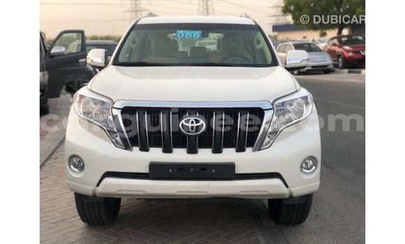 Acheter Import Voiture Toyota Prado Blanc à Import - Dubai, Conakry Acheter Import Voiture Toyota Prado Blanc à Import - Dubai, Conakry