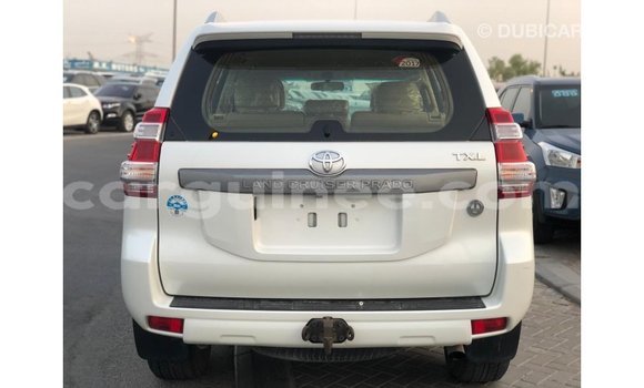 Acheter Import Voiture Toyota Prado Blanc à Import - Dubai, Conakry Acheter Import Voiture Toyota Prado Blanc à Import - Dubai, Conakry