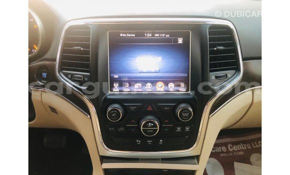 Acheter Import Voiture Jeep Grand Cherokee Noir à Import - Dubai, Conakry Acheter Import Voiture Jeep Grand Cherokee Noir à Import - Dubai, Conakry
