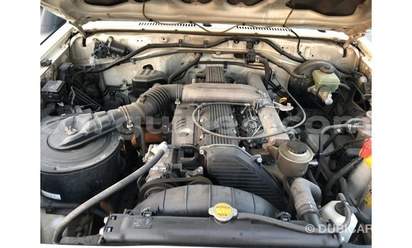 Acheter Import Voiture Toyota Land Cruiser Blanc à Import - Dubai, Conakry Acheter Import Voiture Toyota Land Cruiser Blanc à Import - Dubai, Conakry