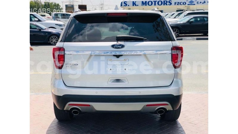 Big with watermark ford explorer conakry import dubai 6367