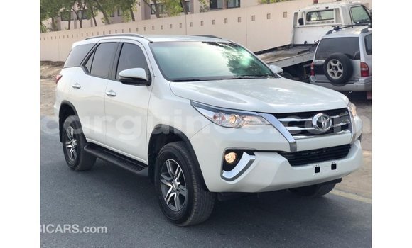 Buy Import Toyota Fortuner White Car in Import - Dubai in Conakry Buy Import Toyota Fortuner White Car in Import - Dubai in Conakry