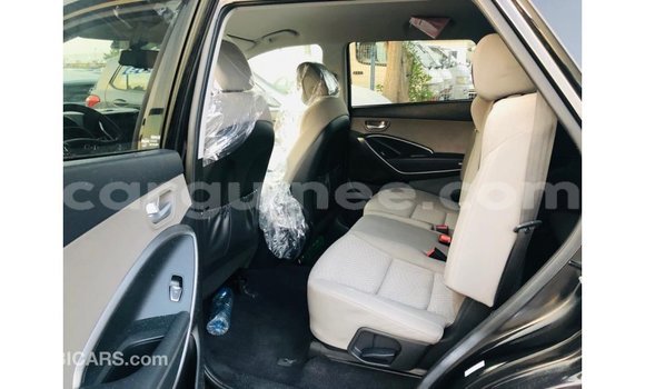 Buy Import Hyundai Santa Fe Black Car in Import - Dubai in Conakry Buy Import Hyundai Santa Fe Black Car in Import - Dubai in Conakry