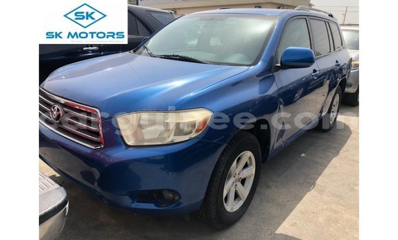 Acheter Import Voiture Toyota Highlander Bleu à Import - Dubai, Conakry Acheter Import Voiture Toyota Highlander Bleu à Import - Dubai, Conakry