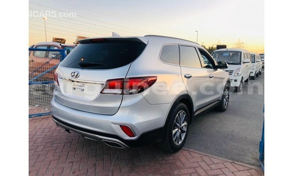 Buy Import Hyundai Santa Fe Other Car in Import - Dubai in Conakry Buy Import Hyundai Santa Fe Other Car in Import - Dubai in Conakry