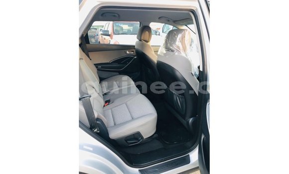 Buy Import Hyundai Santa Fe Other Car in Import - Dubai in Conakry Buy Import Hyundai Santa Fe Other Car in Import - Dubai in Conakry