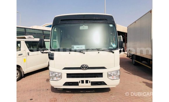 Acheter Import Voiture Toyota Coaster Blanc à Import - Dubai, Conakry Acheter Import Voiture Toyota Coaster Blanc à Import - Dubai, Conakry