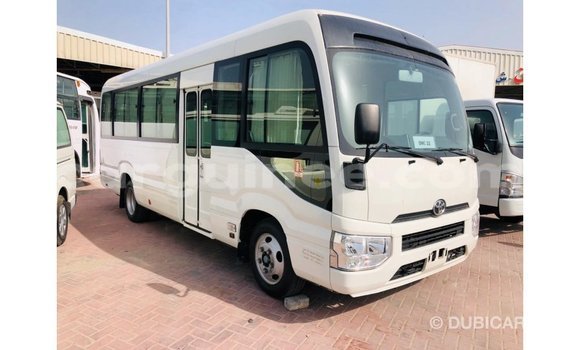 Acheter Import Voiture Toyota Coaster Blanc à Import - Dubai, Conakry Acheter Import Voiture Toyota Coaster Blanc à Import - Dubai, Conakry