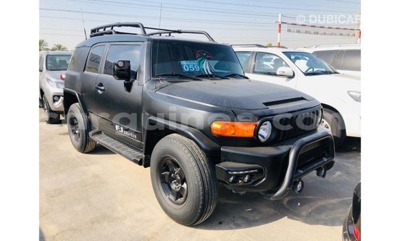 Acheter Import Voiture Toyota FJ Cruiser Noir à Import - Dubai, Conakry Acheter Import Voiture Toyota FJ Cruiser Noir à Import - Dubai, Conakry