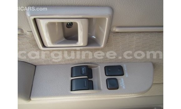 Acheter Import Voiture Toyota Land Cruiser Blanc à Import - Dubai, Conakry Acheter Import Voiture Toyota Land Cruiser Blanc à Import - Dubai, Conakry