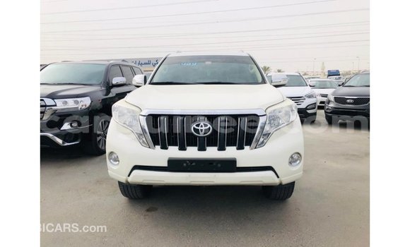 Acheter Import Voiture Toyota Prado Blanc à Import - Dubai, Conakry Acheter Import Voiture Toyota Prado Blanc à Import - Dubai, Conakry