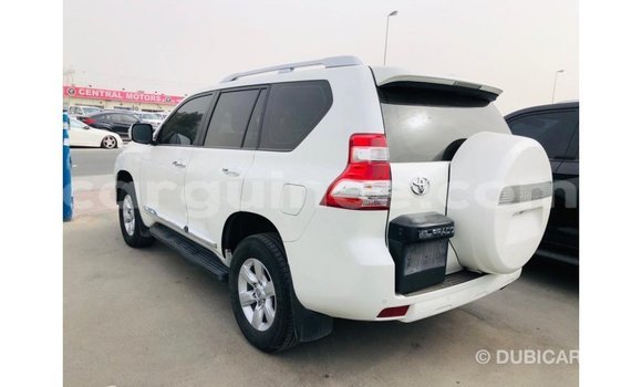 Acheter Import Voiture Toyota Prado Blanc à Import - Dubai, Conakry Acheter Import Voiture Toyota Prado Blanc à Import - Dubai, Conakry