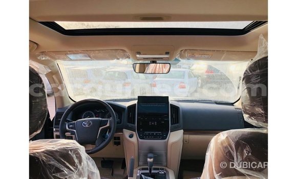Acheter Import Voiture Toyota Land Cruiser Noir à Import - Dubai, Conakry Acheter Import Voiture Toyota Land Cruiser Noir à Import - Dubai, Conakry